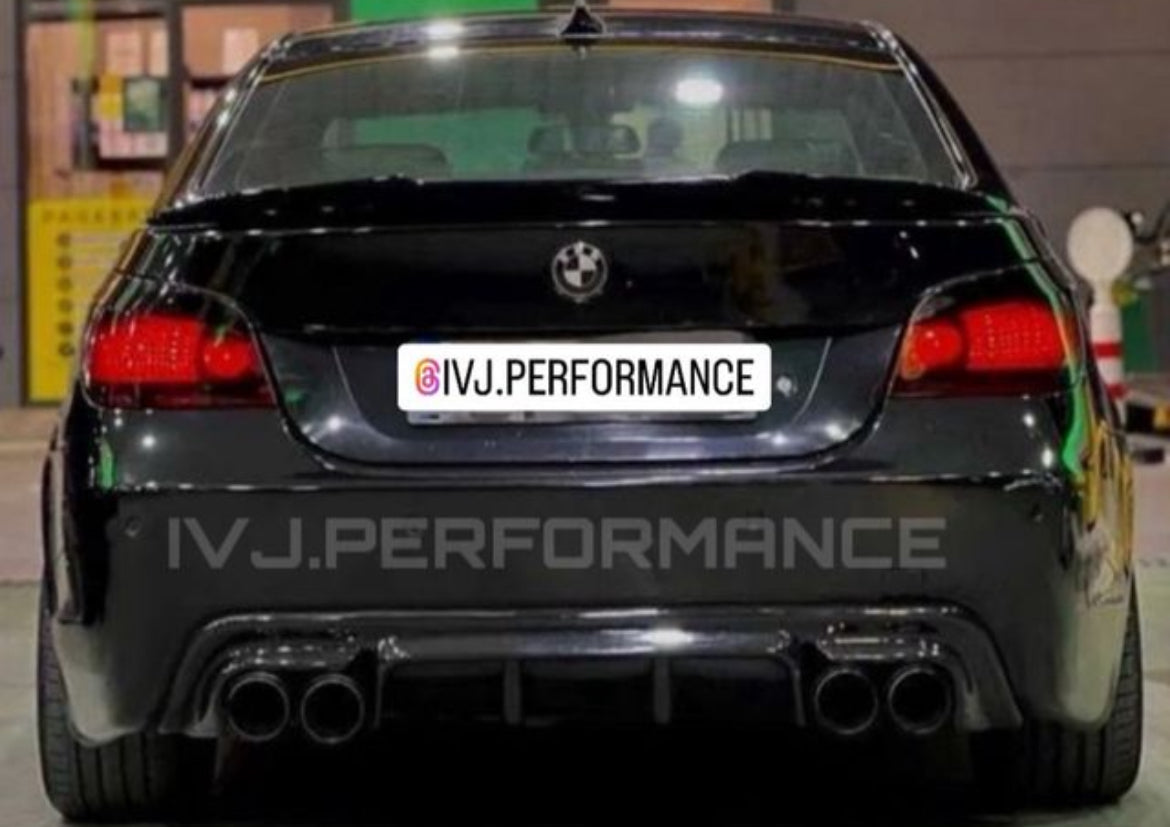 DIFUSOR TRASERO BMW E60 M5 DOBLE ESCAPE  2003-2010