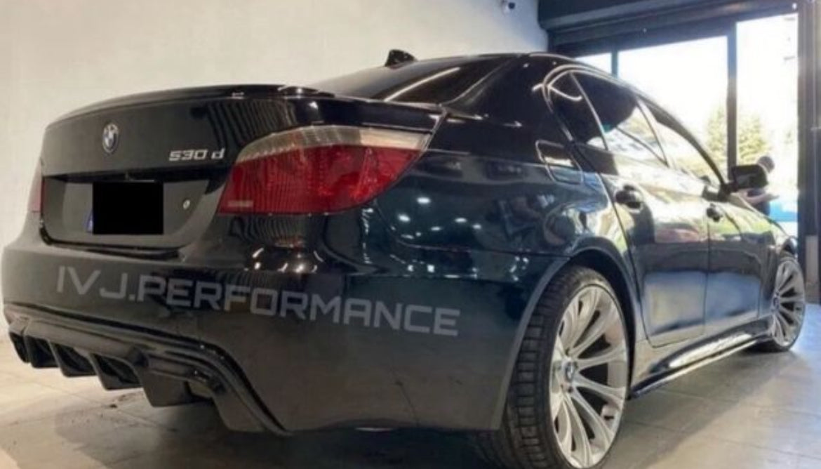 DIFUSOR TRASERO BMW E60 M5 DOBLE ESCAPE  2003-2010